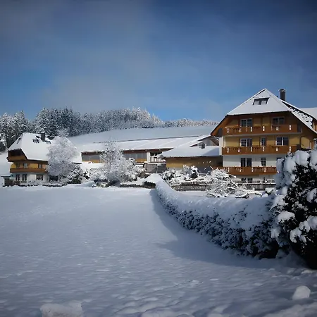 Buehlhof Waldau Farma